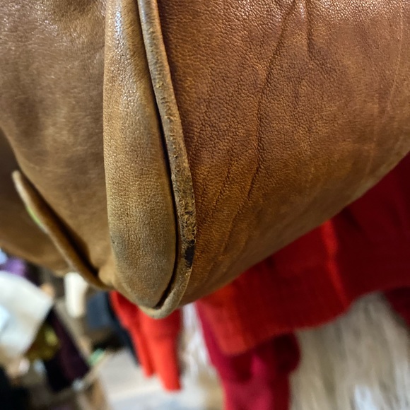 Gustto Parina Leather Tote in Caramel - Picture 8 of 8